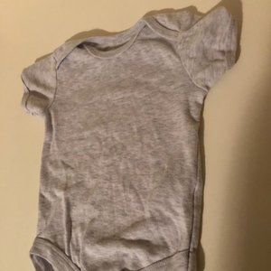 **8 For $25 ** Rene Rofe Gray Bodysuit Size 6-9m